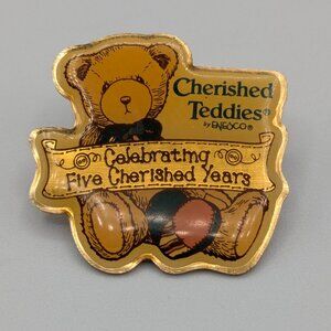 Cherished Teddies Lapel Pin Celebrating Five Cherished Years (CRT371) 1997